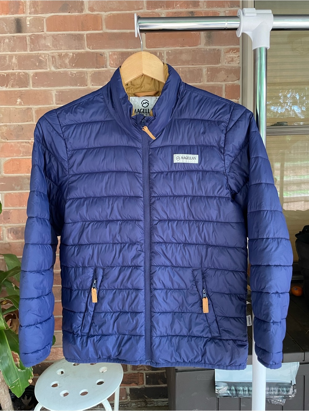 Magellan Outdoors Boys Quilted Puffer Jacket Medium #122